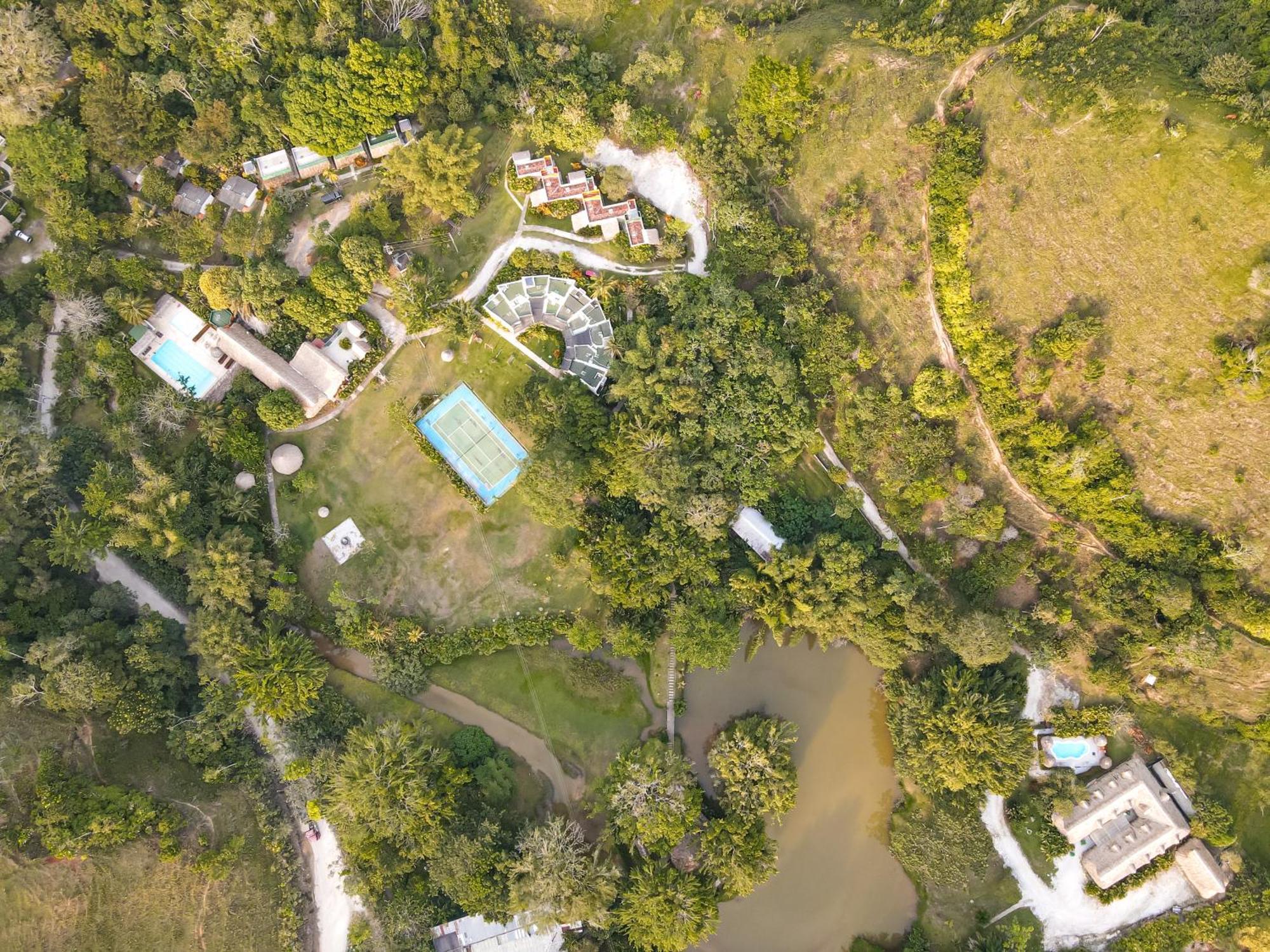 Los Colores Ecoparque Doradal Bagian luar foto